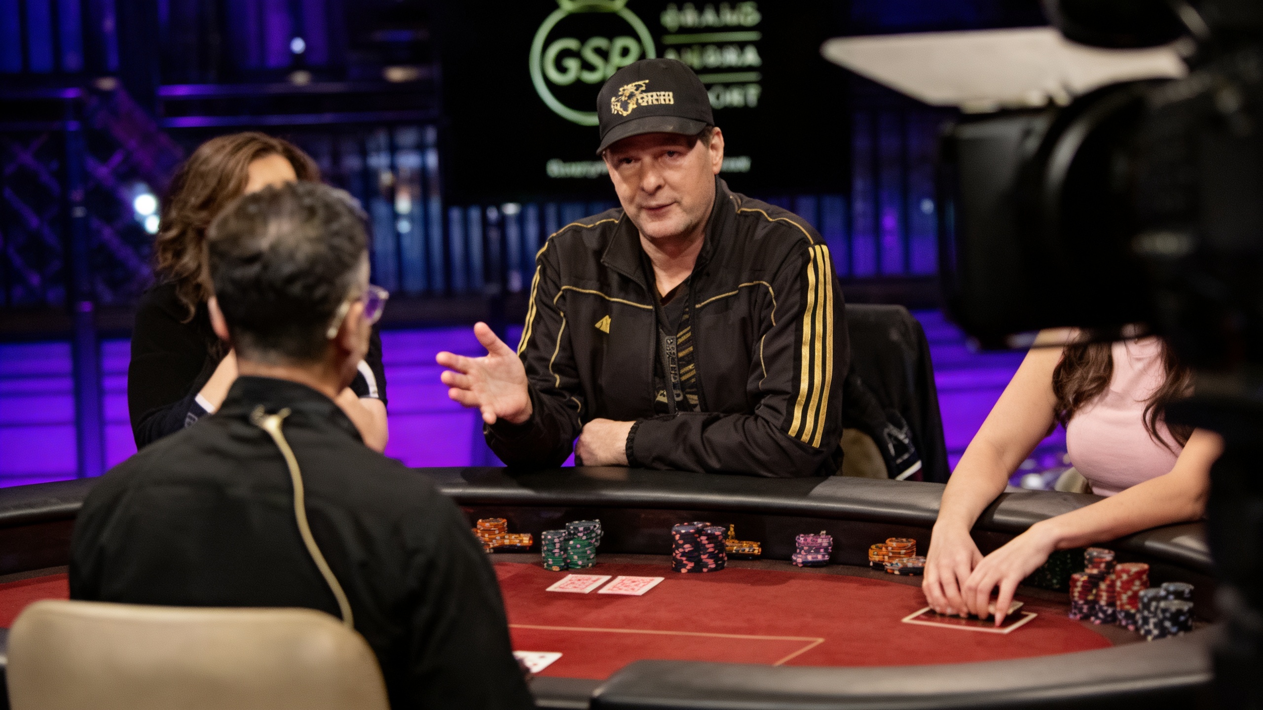 Phil Hellmuth Delivers Trademark Performance on National TV