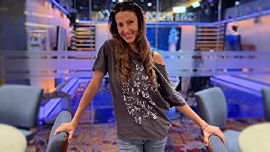 Shannon Elizabeth to Host Wildlife Charity Poker Event in Las Vegas