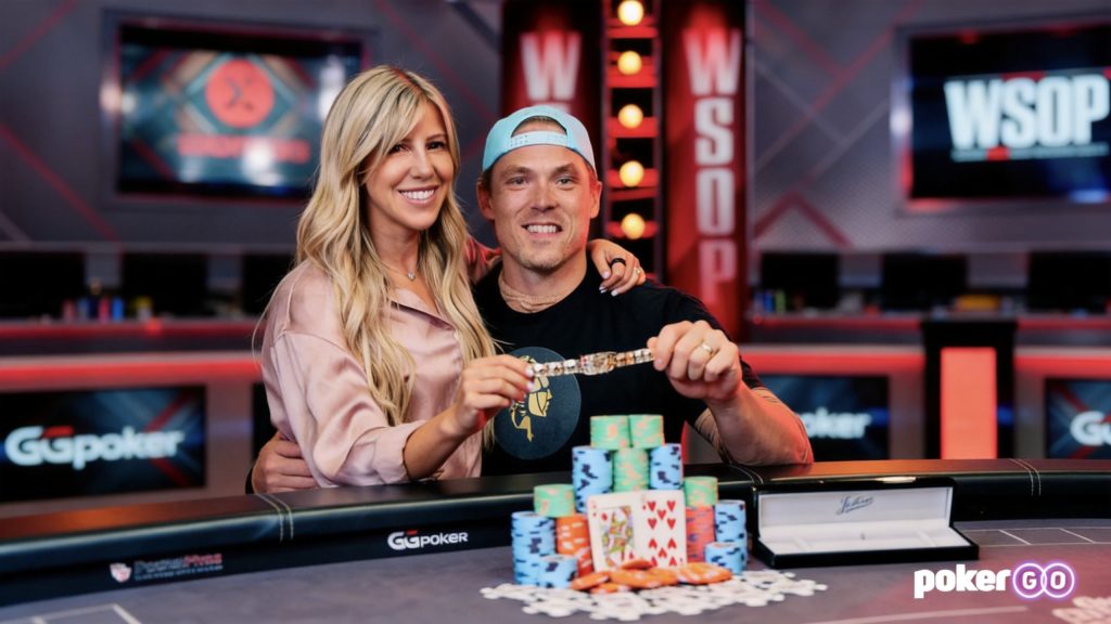 Foxens Claim $100,000 Prize in ODB $500 Fantasy Poker League