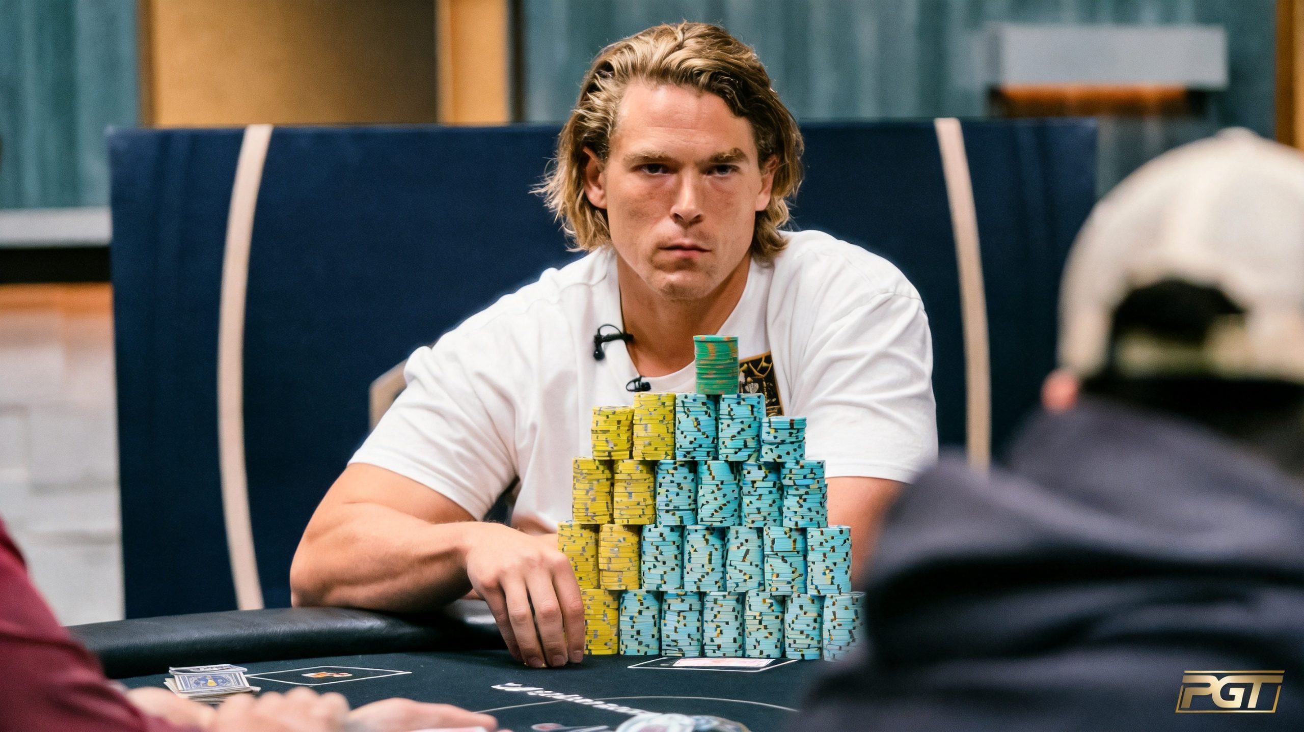Petrangelo's One-Outer Against Alex Foxen Bumps Kristen Foxen From Money Bubble